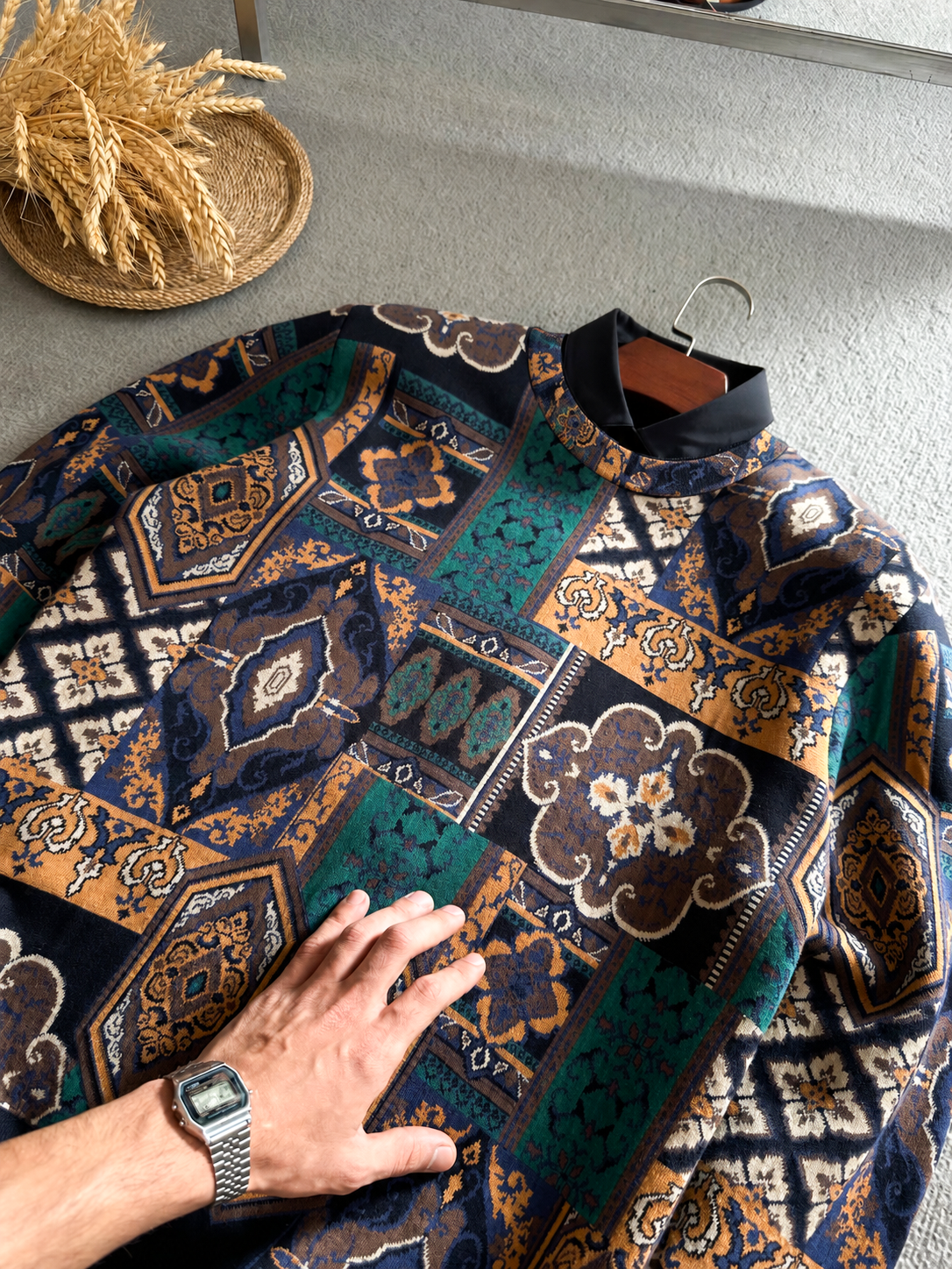 PERSIAN PATCHWORK TAPESTRY CREWNECK