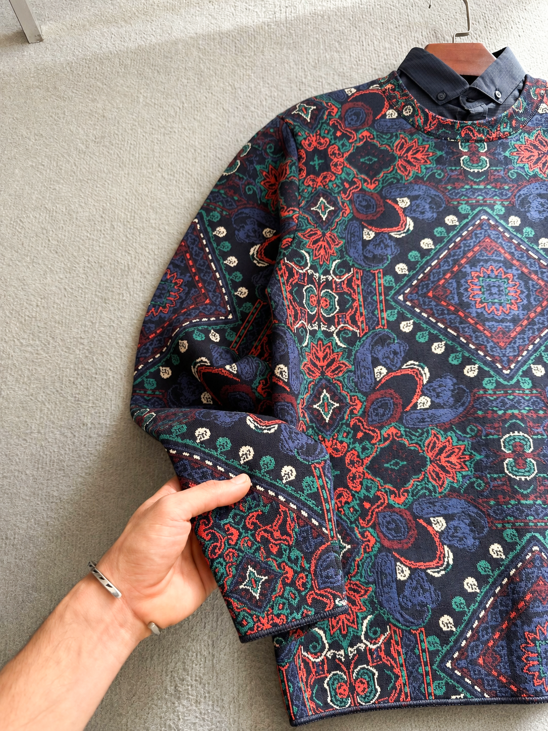 PERSIAN PATCHWORK V2 TAPESTRY CREWNECK
