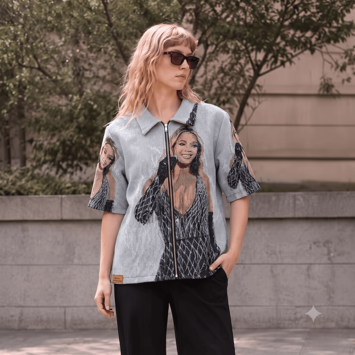 BEYONCE TAPESTRY TEE