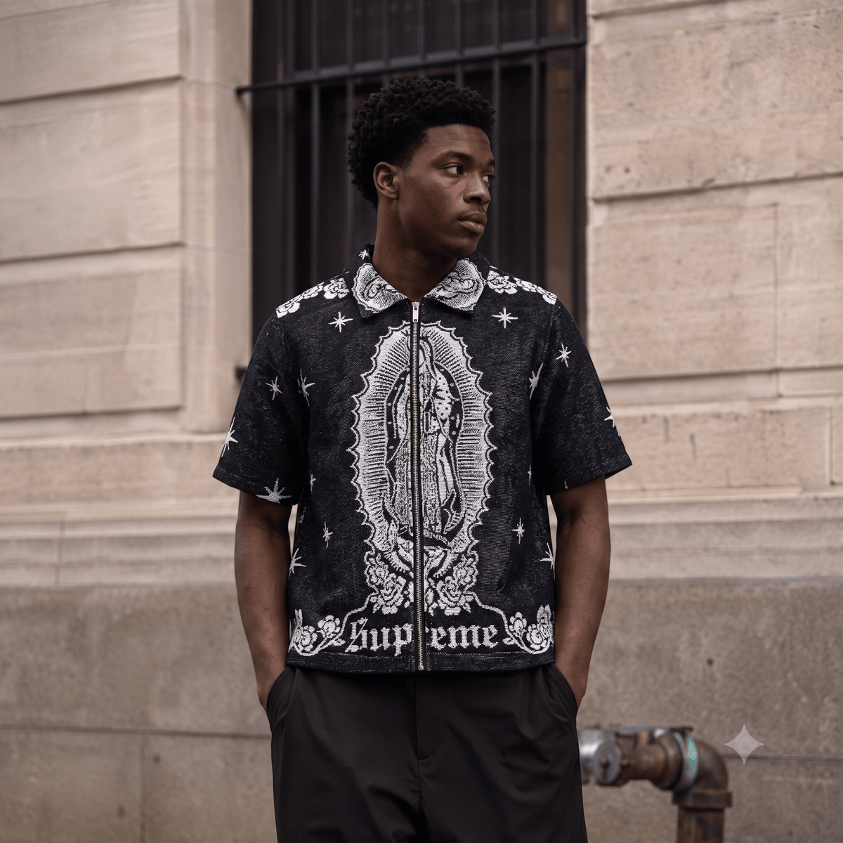 VIRGENCITA BLACK TAPESTRY TEE