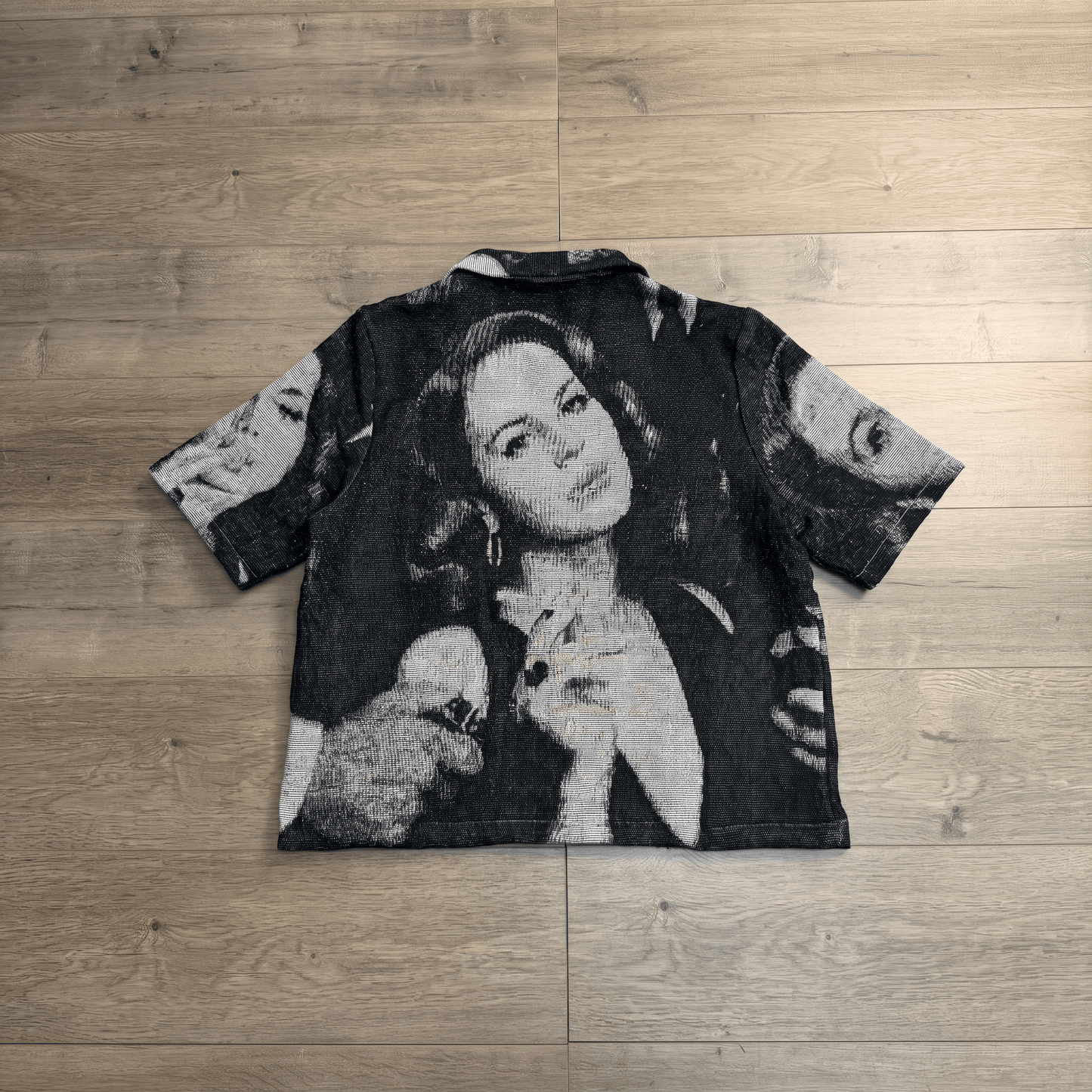 LANA V2 TAPESTRY TEE