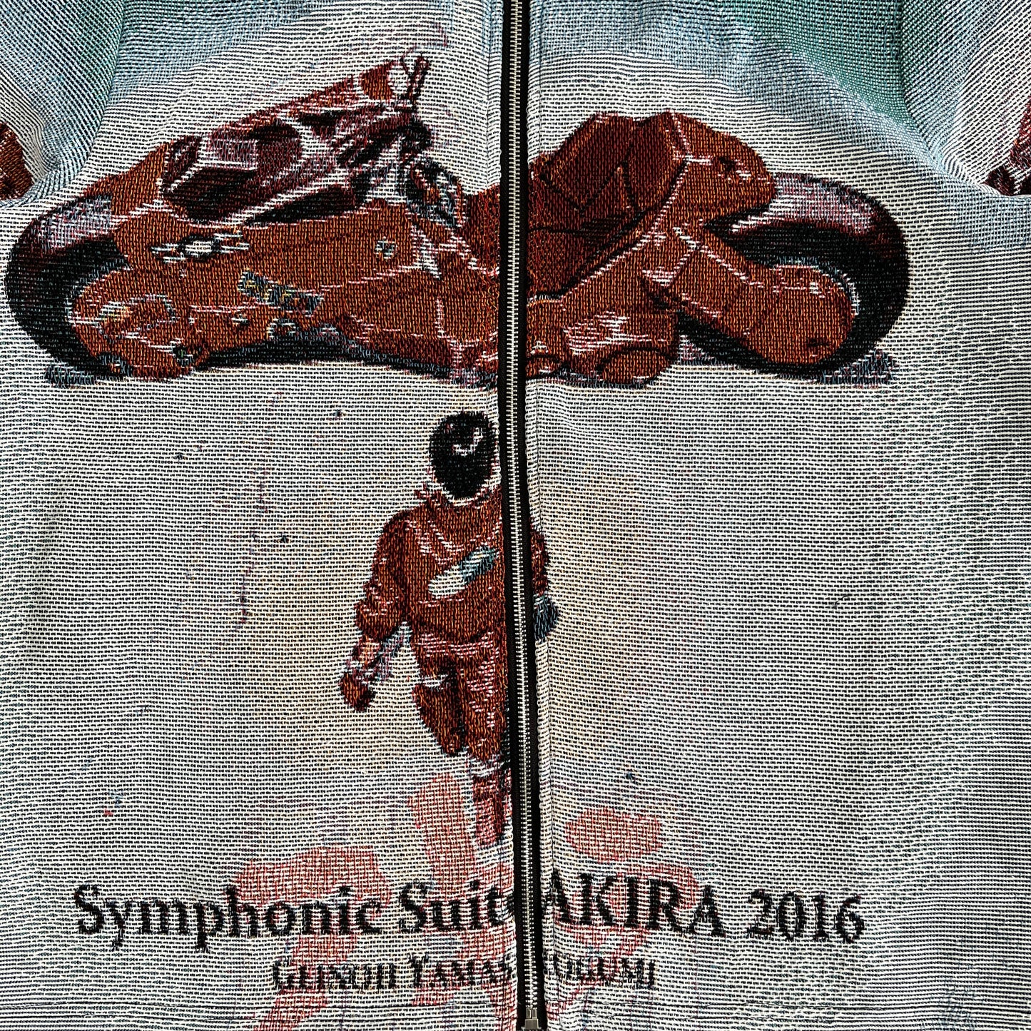 AKIRA TAPESTRY TEE