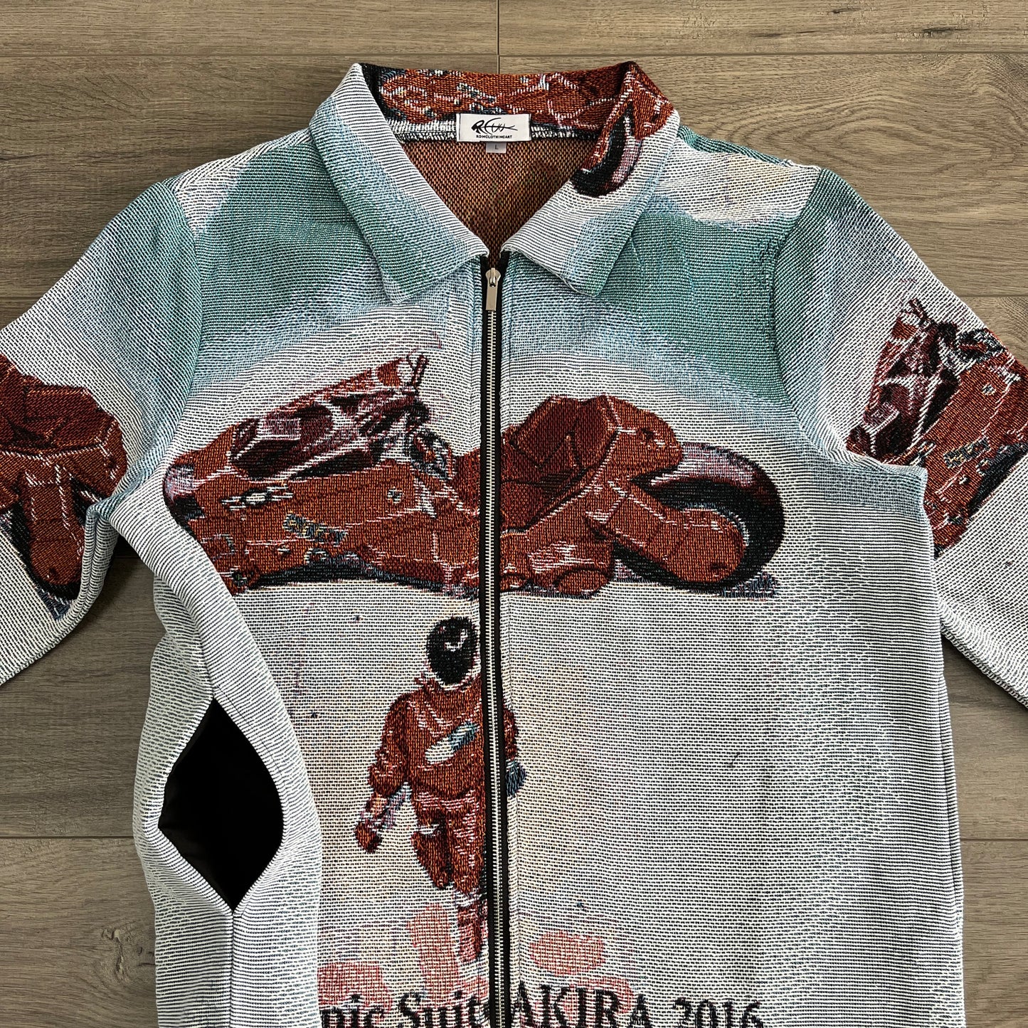 AKIRA TAPESTRY TEE