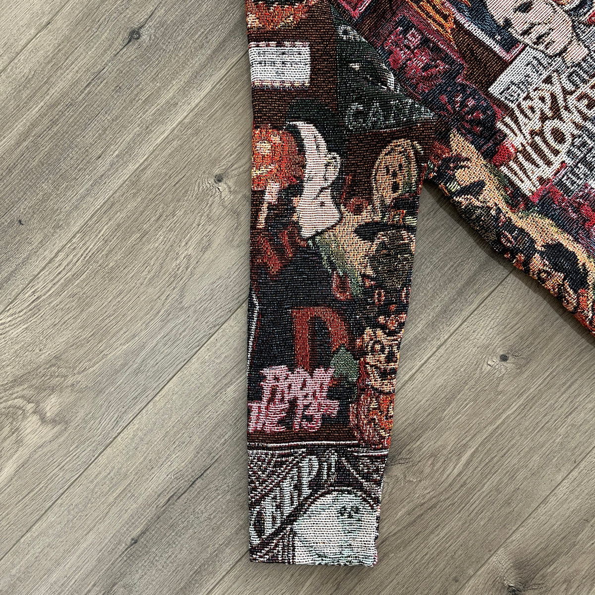 HALLOWEEN V2 TAPESTRY JACKET