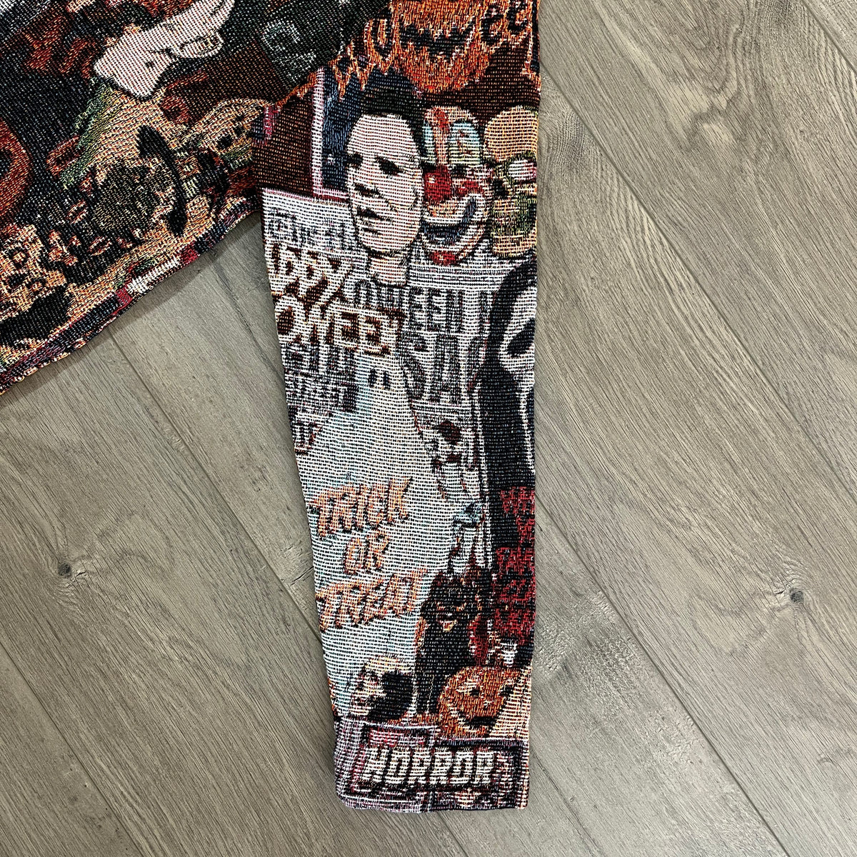 HALLOWEEN V2 TAPESTRY JACKET
