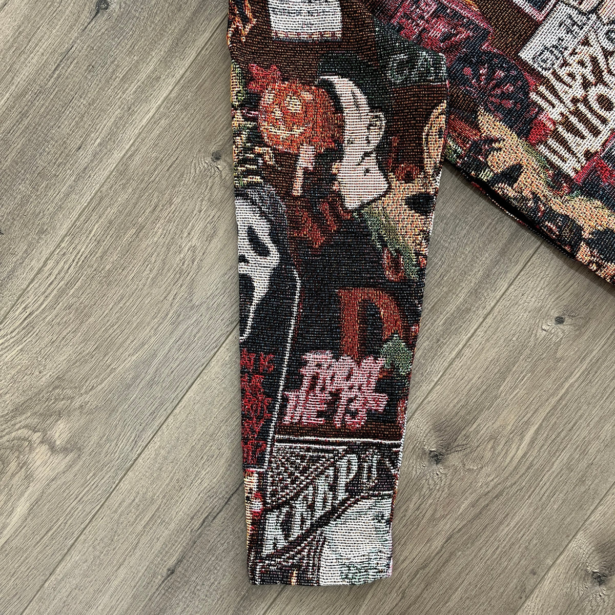 HALLOWEEN V2 TAPESTRY JACKET