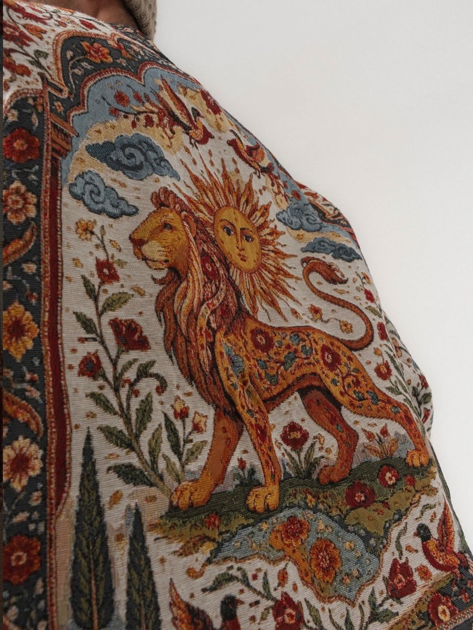 ROYAL LION TAPESTRY JACKET