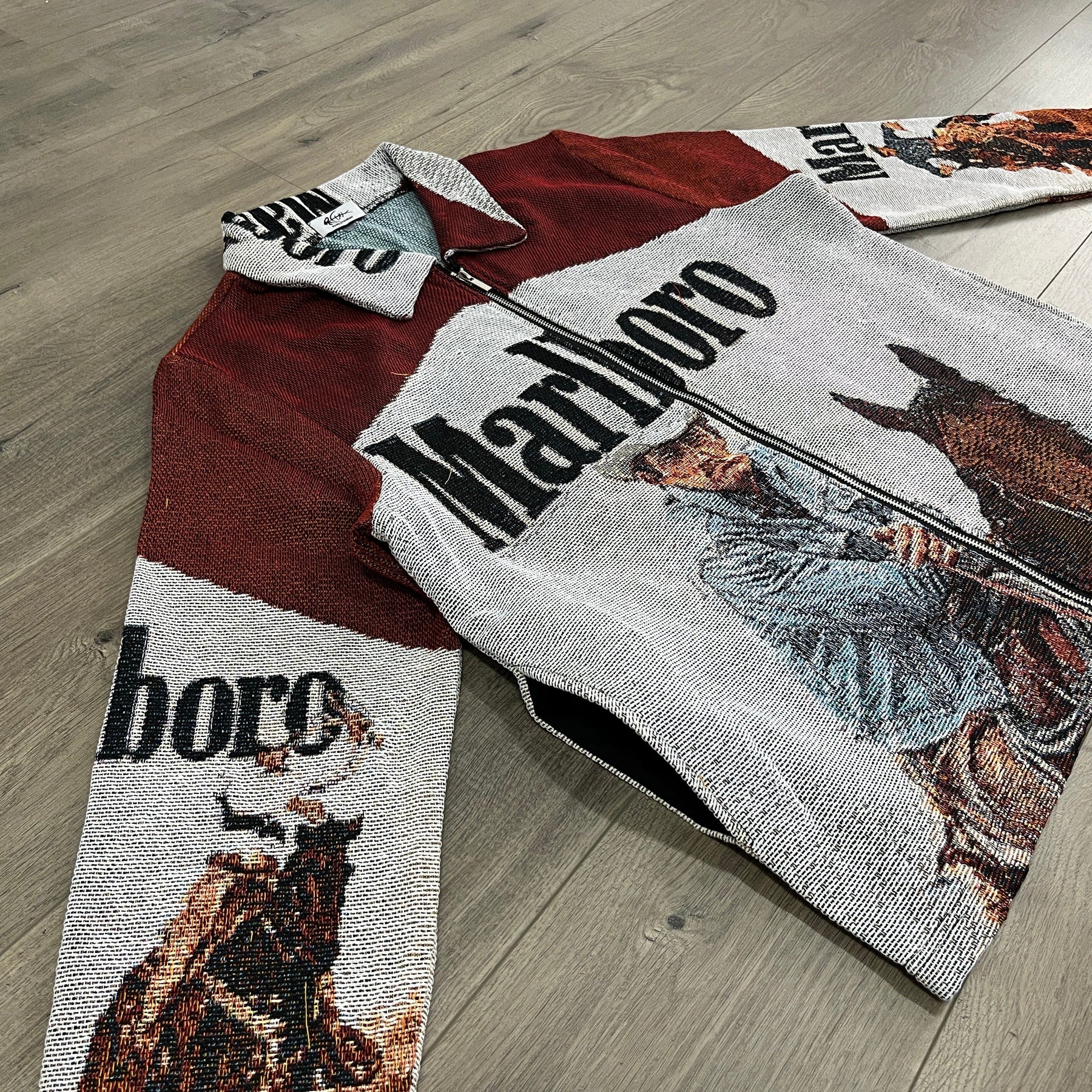 MARLBORO TAPESTRY JACKET