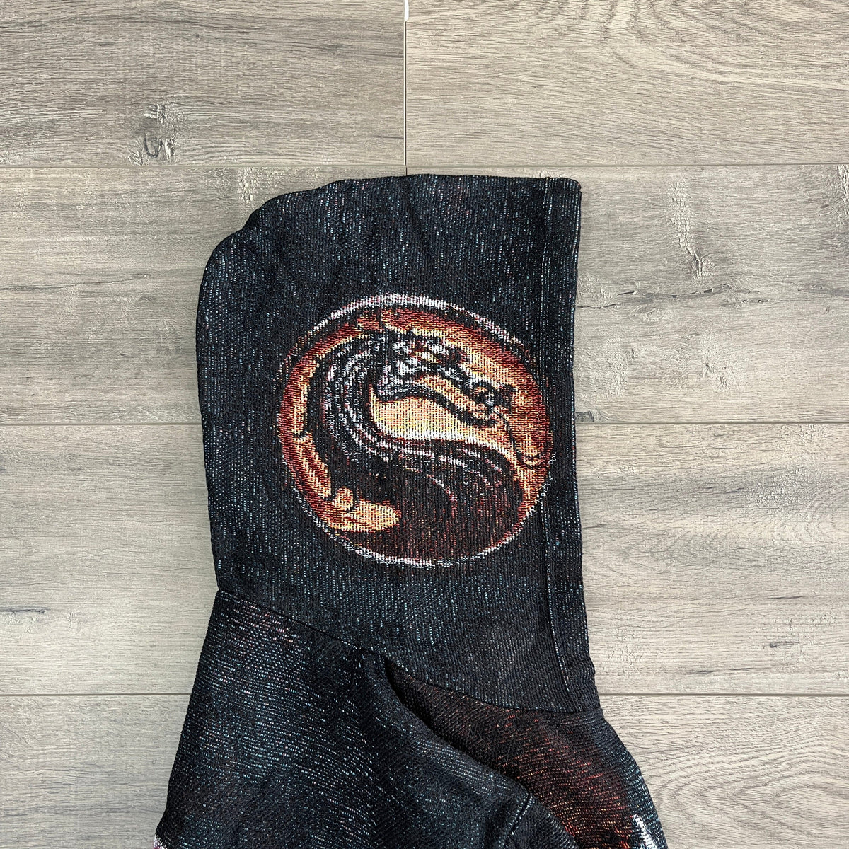 MORTAL COMBAT TAPESTRY HOODIE