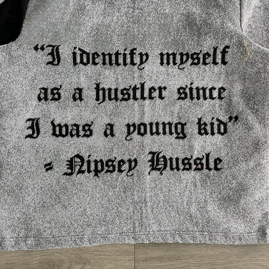 NIP TAPESTRY TEE